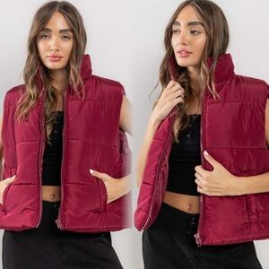 Women's Burgundy Oversized Puffer Zip Up Vest With Pochets